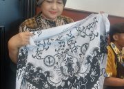 Dari Cirebon untuk Guru Indonesia, Yeyen Roswargita Kembangkan Batik Kusuma Bangsa